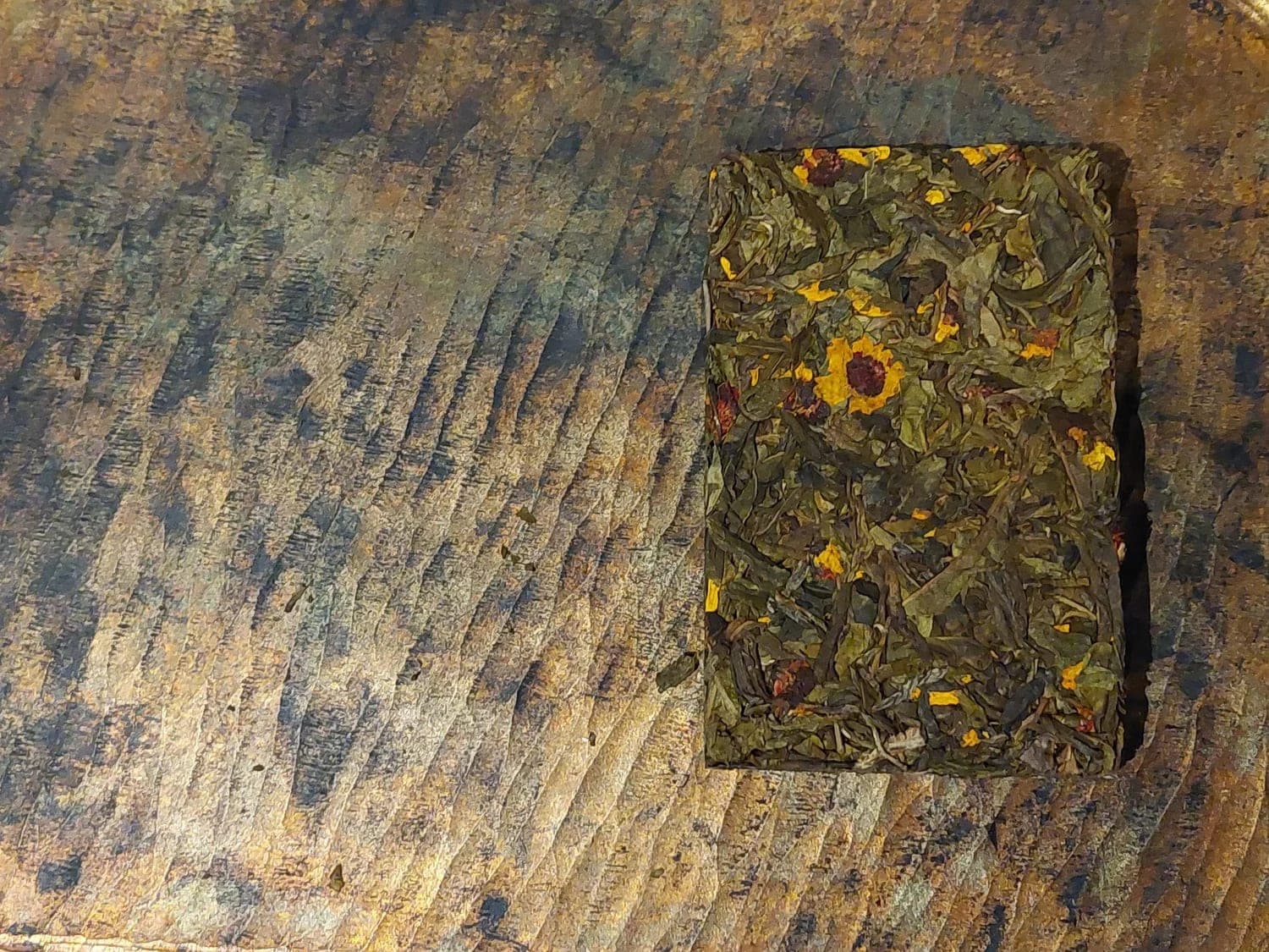 Kunlun Snow Chrysanthemum Yunnan Old Tree Puer